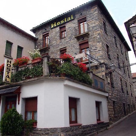 Hostal Pirineos Sarvisé Zewnętrze zdjęcie