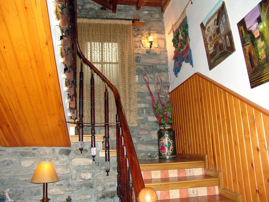 Hostal Pirineos Sarvisé Zewnętrze zdjęcie